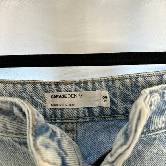 Garage Women’s Light Wash Slouchy Mid Rise Jeans Size 27 Relaxed Fit - Picture 3 of 3